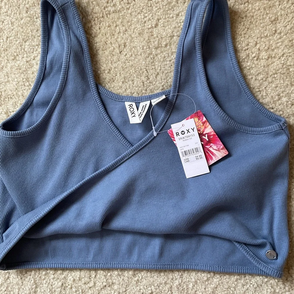Roxy Riviera Blue Ribbed workout Top NWT - Picture 3 of 8